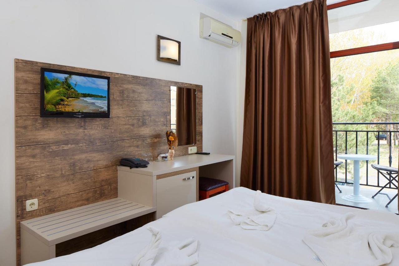 Hotel Lira サニービーチ エクステリア 写真