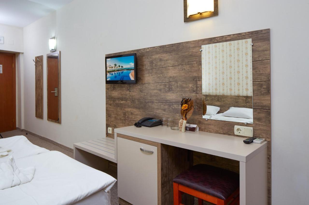 Hotel Lira サニービーチ エクステリア 写真
